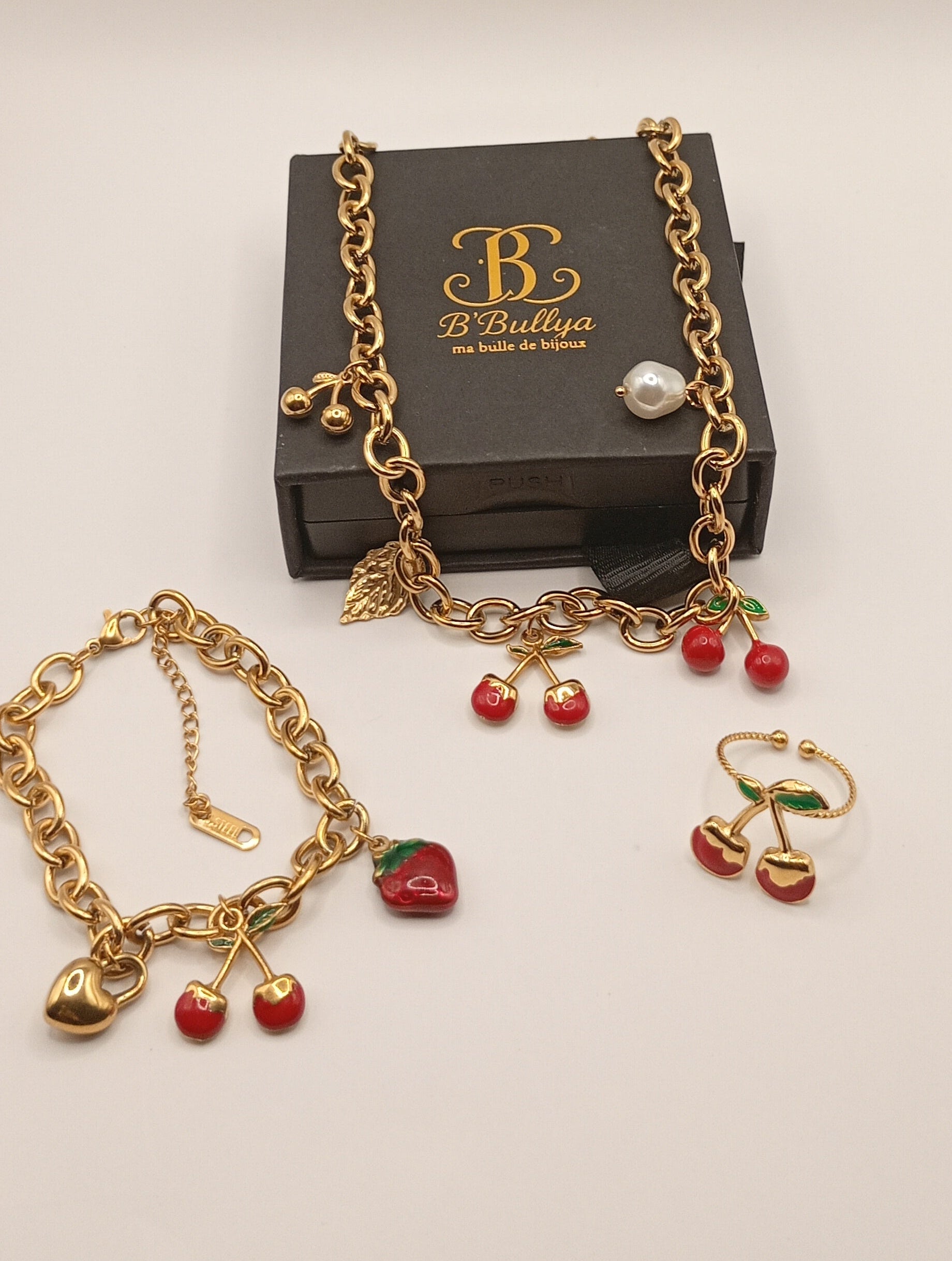 Collier Charms cerise 🍒