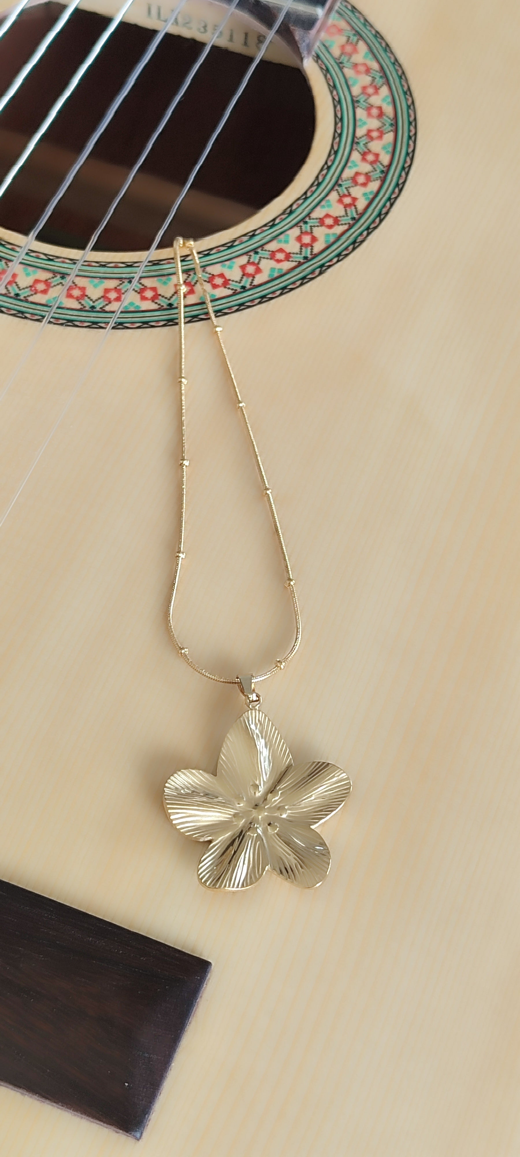 Collier Camélia