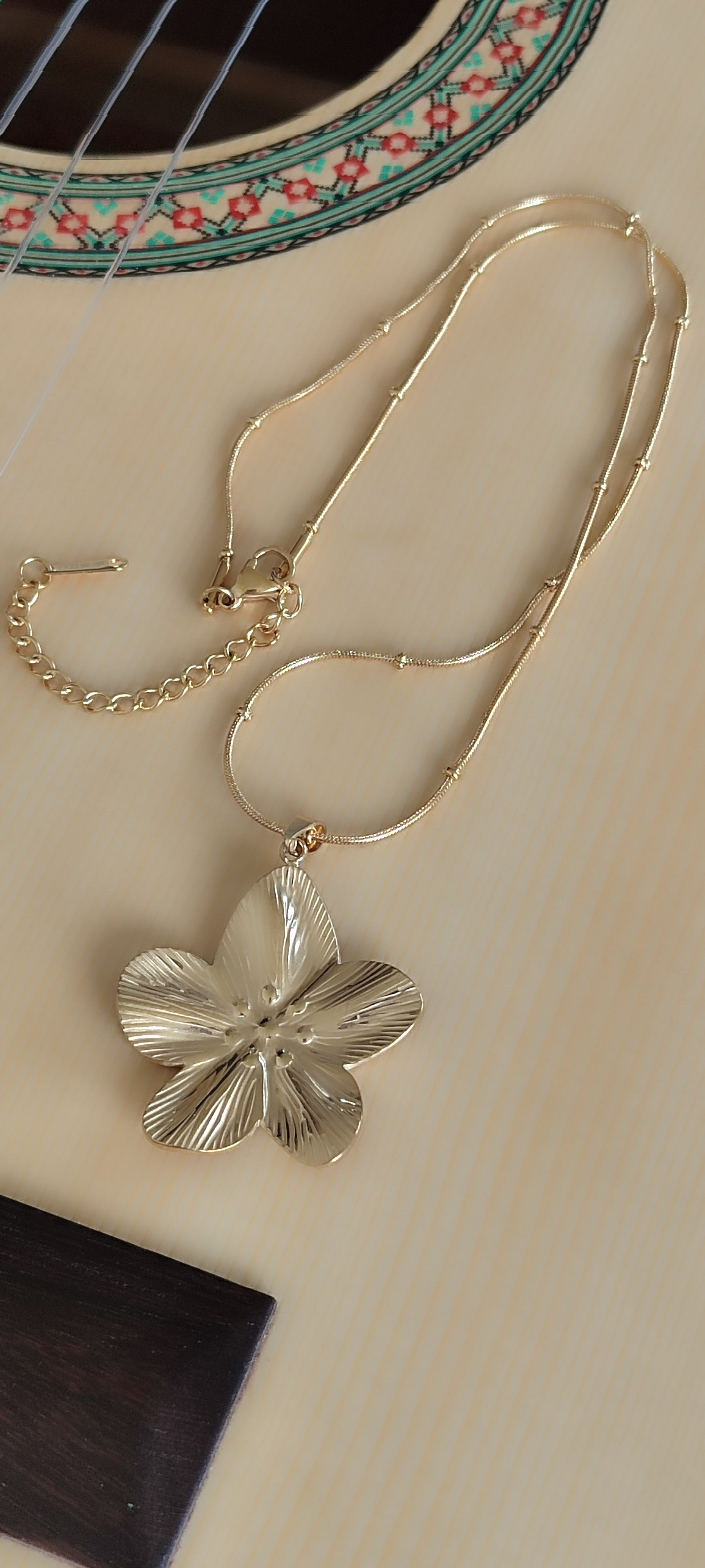 Collier Camélia