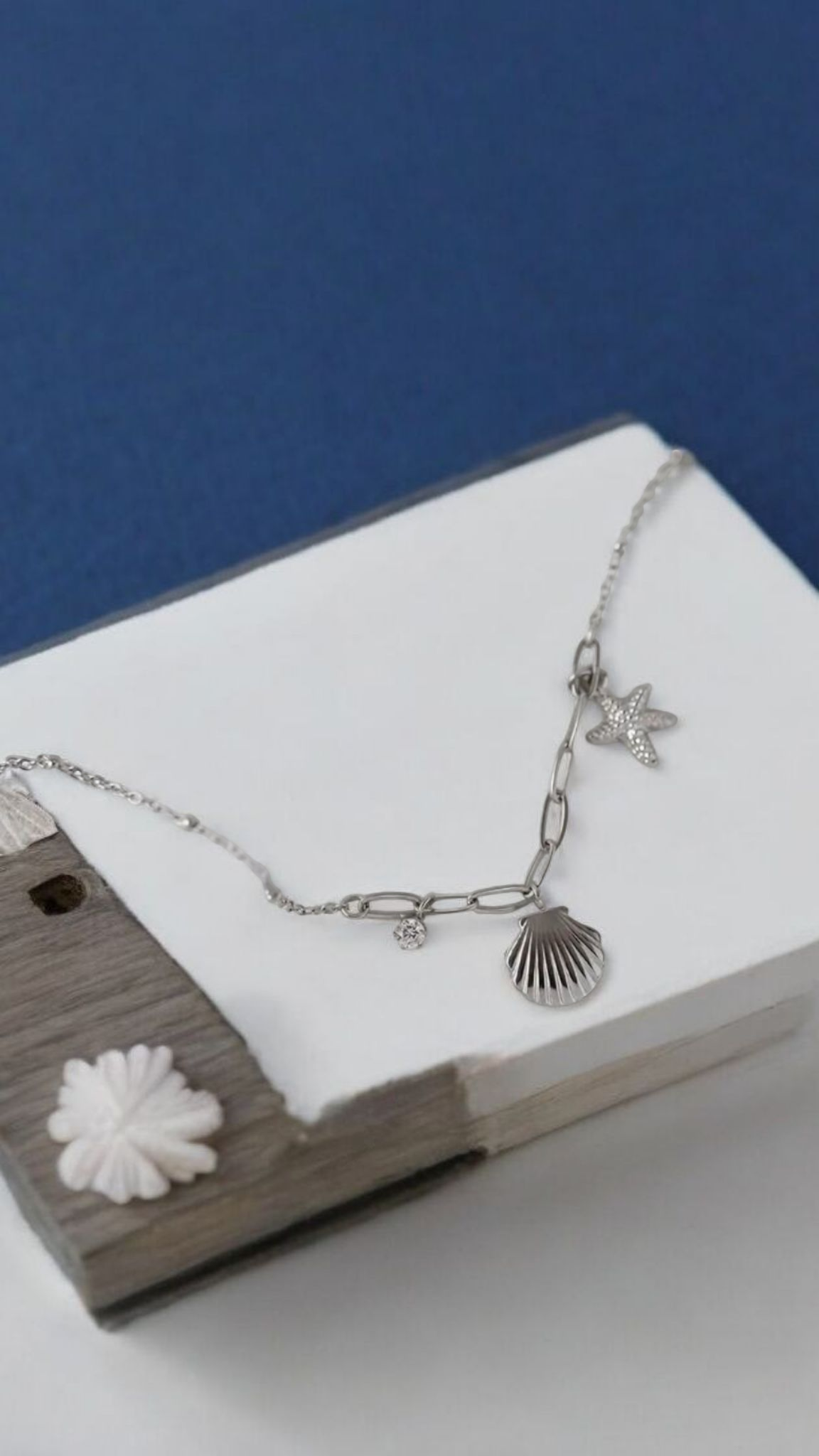 Collier charms